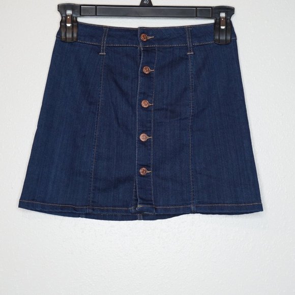 Celebrity Pink Denim Mini Skirt Dark Wash Full Button Front Jean Skater Skirt 26 - Picture 1 of 4